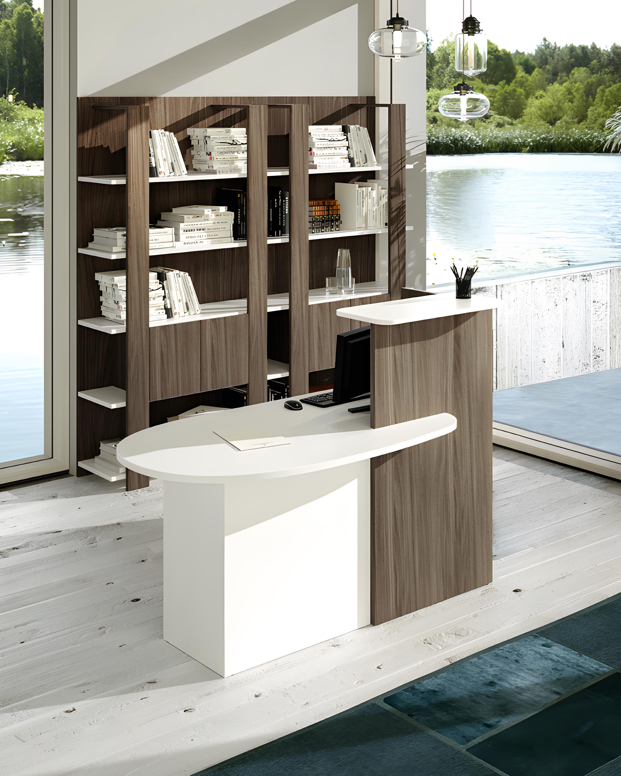 Un espace de bureau moderne avec la Banque d'accueil Professionnelle Compact de Monsieur Bureau - un bureau d'accueil blanc et bois épuré, un écran d'ordinateur et des étagères - entouré de grandes fenêtres avec vue sur un lac et de la verdure.#combo_frene_de_toscane_blanc_a_droite