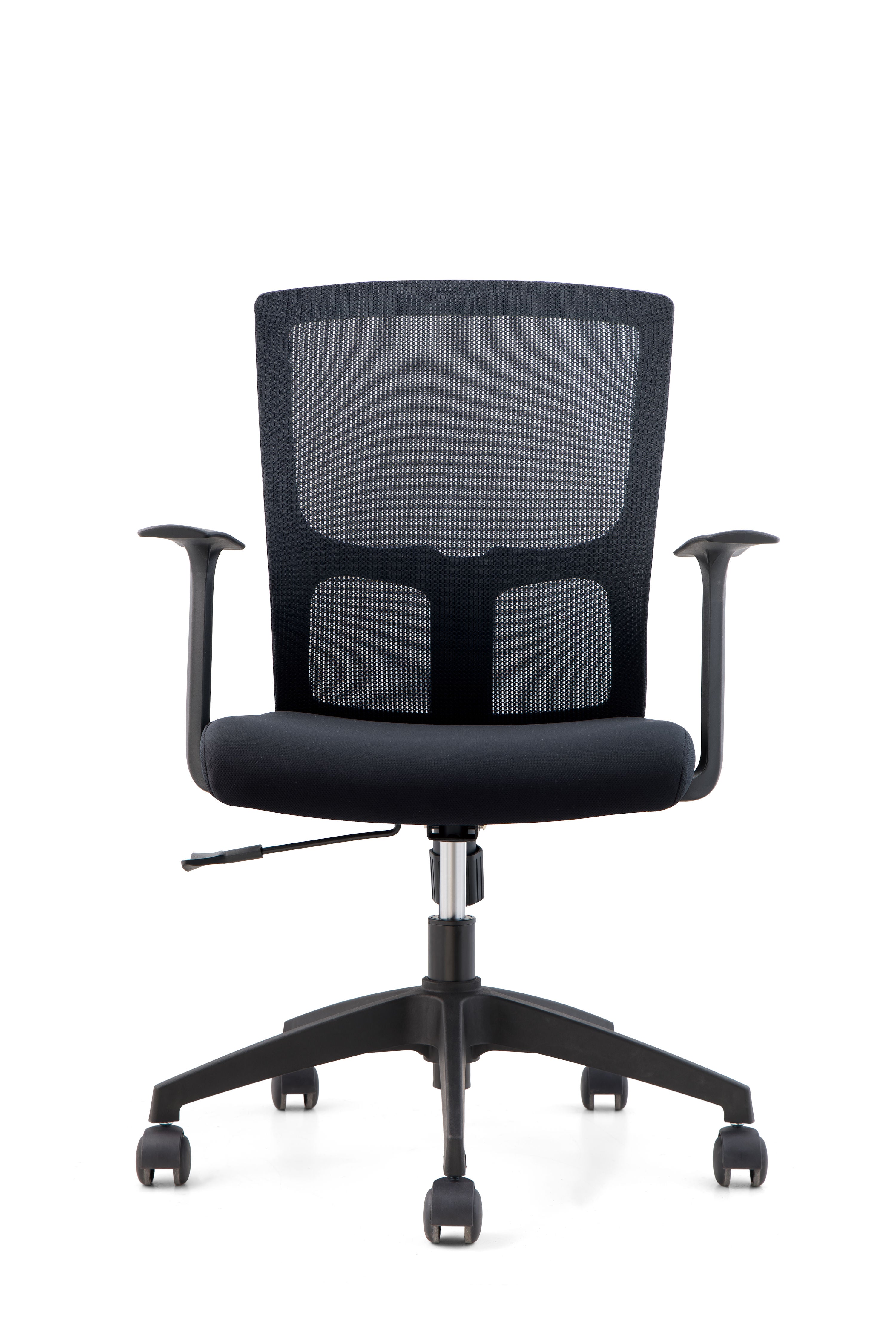 Le Fauteuil de Bureau Mensa Basculant Centré de Monsieur Bureau est une chaise de bureau moderne de couleur noire avec un dossier en maille, une assise rembourrée, des accoudoirs réglables et cinq roues pivotantes pour un confort professionnel, présentée sur un fond blanc.