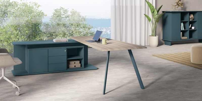 Bureau de direction FORME sur meuble de service