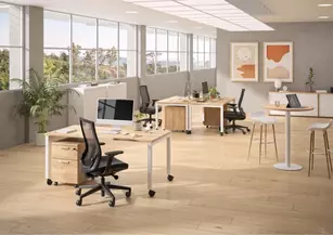 Bureau individuel Astral sur roulettes