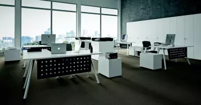 Bureau Kompas pieds en A