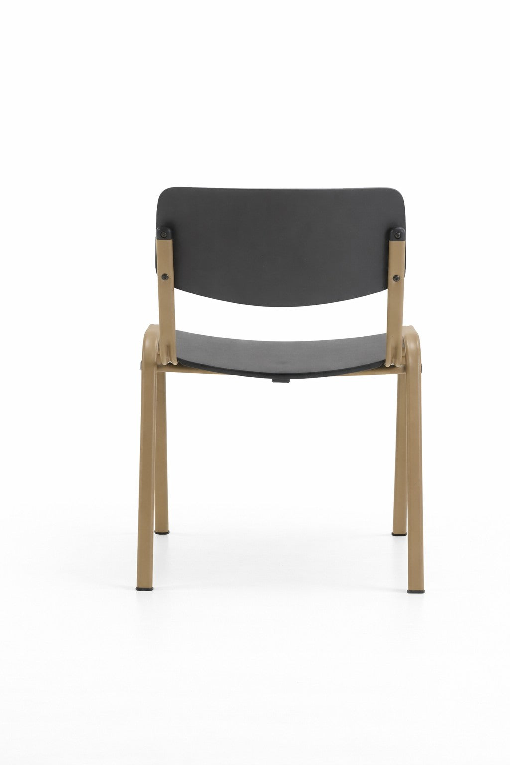 La Chaise de collectivité Suly - Empilable de Monsieur Bureau se caractérise par une assise et un dossier noirs, des pieds et des accoudoirs en bois clair, présentés de dos sur un fond blanc uni - parfait pour les espaces professionnels.#finitions_noir