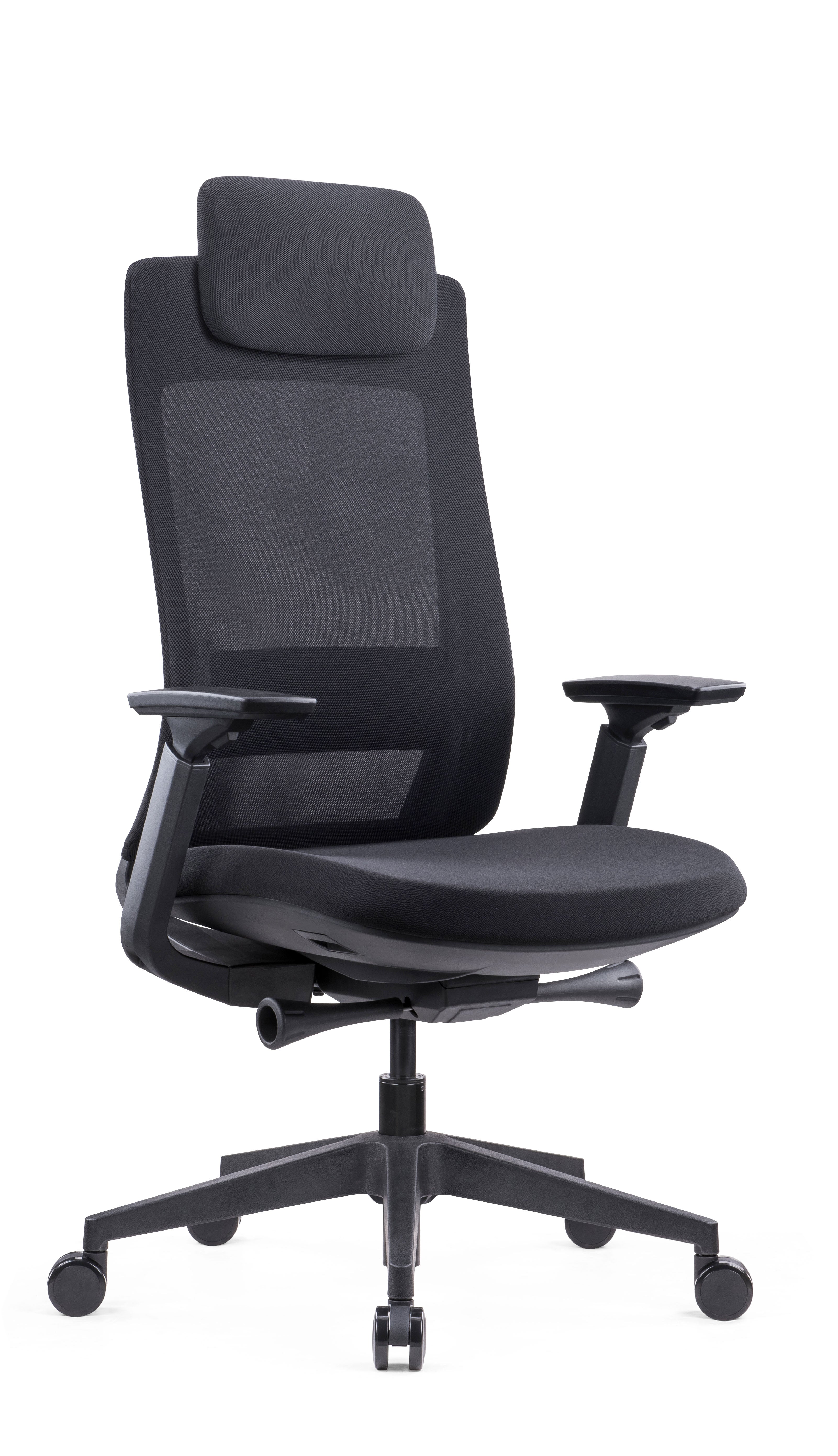 Le Monsieur Bureau Fauteuil Bureau Ergo Cephee Synchrone Tetiere est un siège de bureau ergonomique moderne de couleur noire avec dossier en maille, support lombaire et accoudoirs réglables, assise et appui-tête rembourrés à très haute densité et base à cinq roulettes, présenté sur fond blanc.