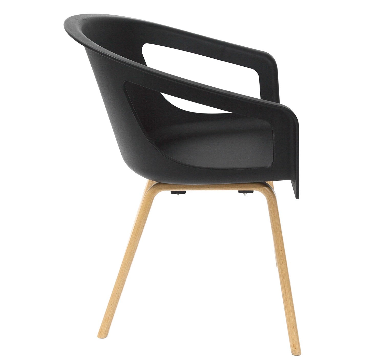 Le Fauteuil de Collectivité Lyra Polypropylène de Monsieur Bureau est composé d'une assise moderne incurvée noire avec accoudoirs et de quatre pieds en bois clair, présentés de profil sur fond blanc - parfait pour une salle d'attente ou un espace collectif.