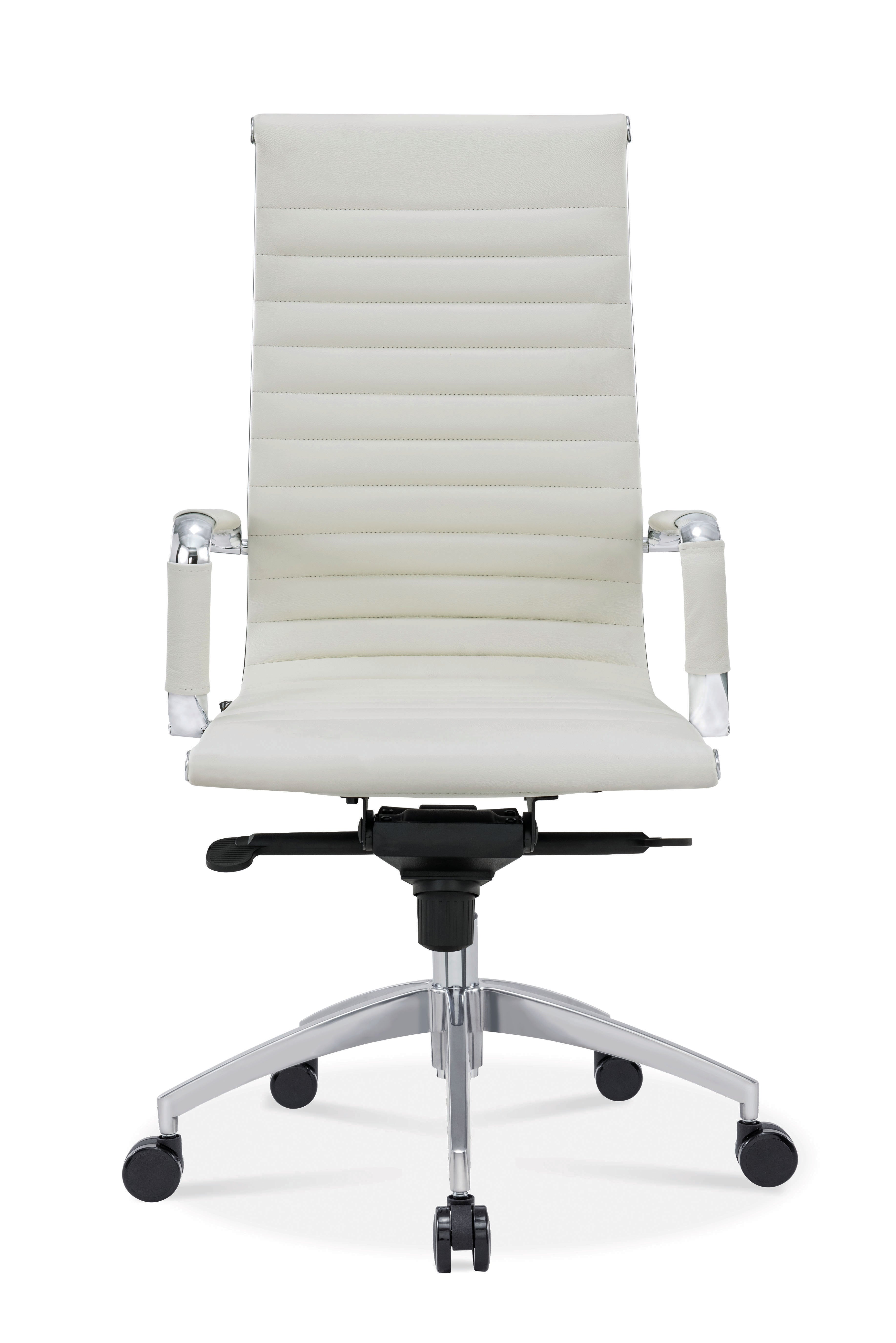 Le fauteuil Direction Persée Cuir Blanc Haut Dossier de Monsieur Bureau, présenté de face, offre un design moderne avec cuir blanc, haut dossier, accoudoirs chromés, levier de réglage en hauteur et cinq roues noires sur base métallique.
