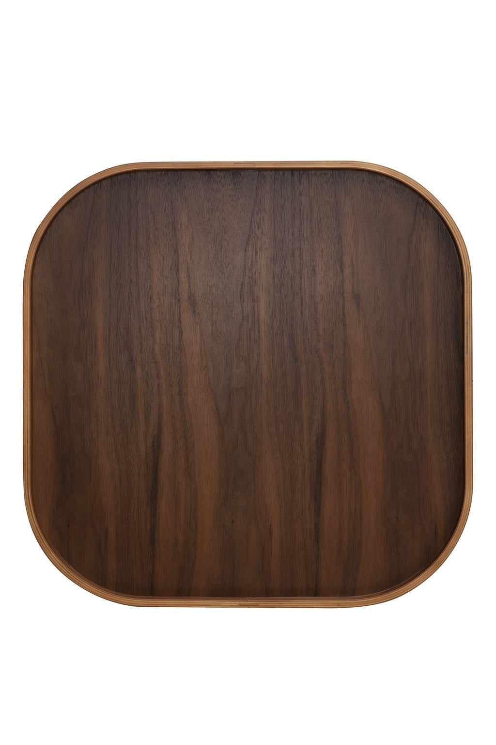 Le Pouf d'accueil Nordic avec plateau de Monsieur Bureau, conçu par Busk+Hertzog, se compose d'un plateau rectangulaire en bois aux coins arrondis, d'une surface marron foncé et d'une bordure claire - un minimalisme scandinave photographié de haut en bas sur fond blanc.
