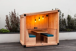 Cabane intérieure et extérieure