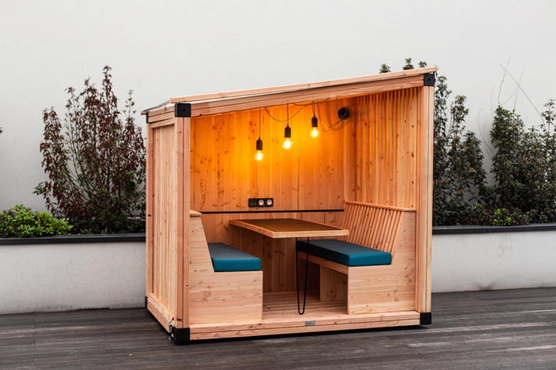 Cabane intérieure et extérieure