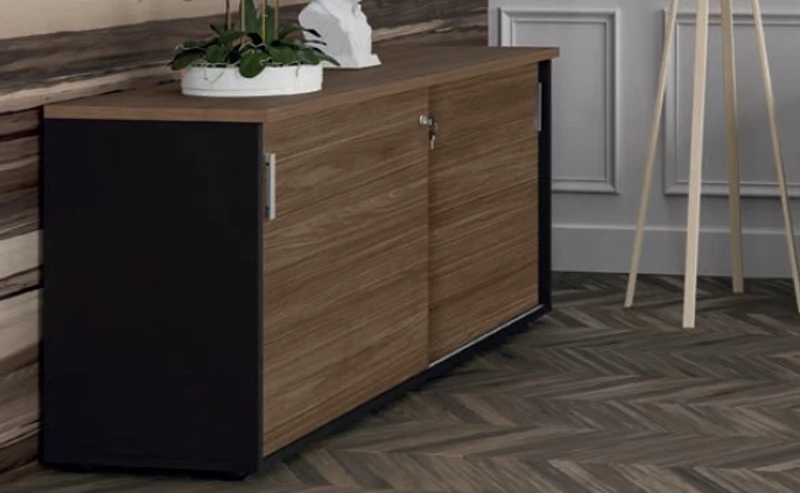 Cr&eacute;dence de bureau &agrave; portes coulissantes - Meuble de service professionnel en bois