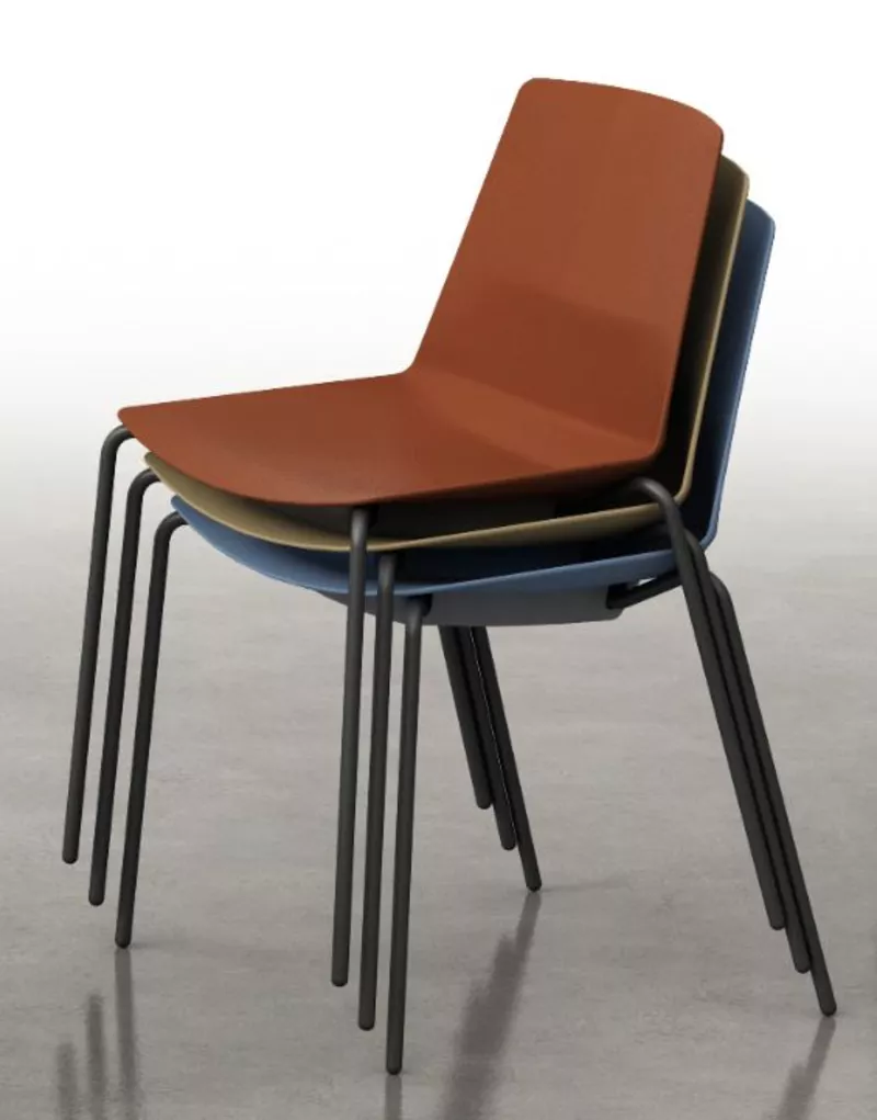Chaise coque Clem 4 pieds métal