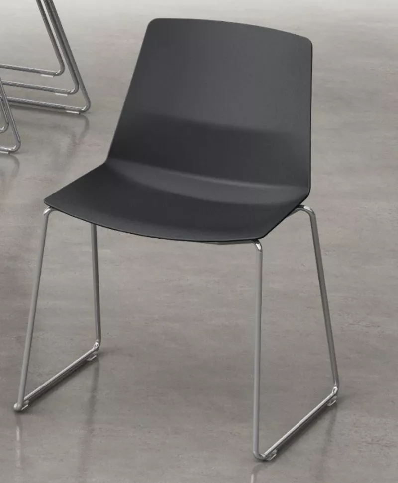 Chaise coque CLEM pieds Luge