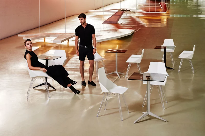 Chaise d'extérieur FAZ Pieds transparents