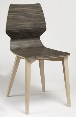 Flash Furniture Chaise empilable en plastique avec base traîneau