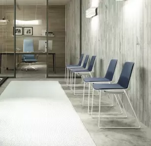 Lot de 2 chaises CLEM coque+tissu pieds Luge