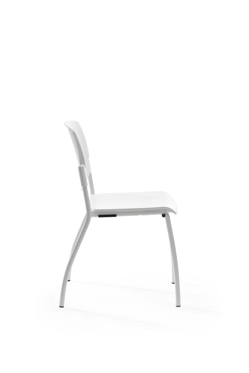 Lot de 2 si&egrave;ges de r&eacute;union Malte en polypropyl&egrave;ne