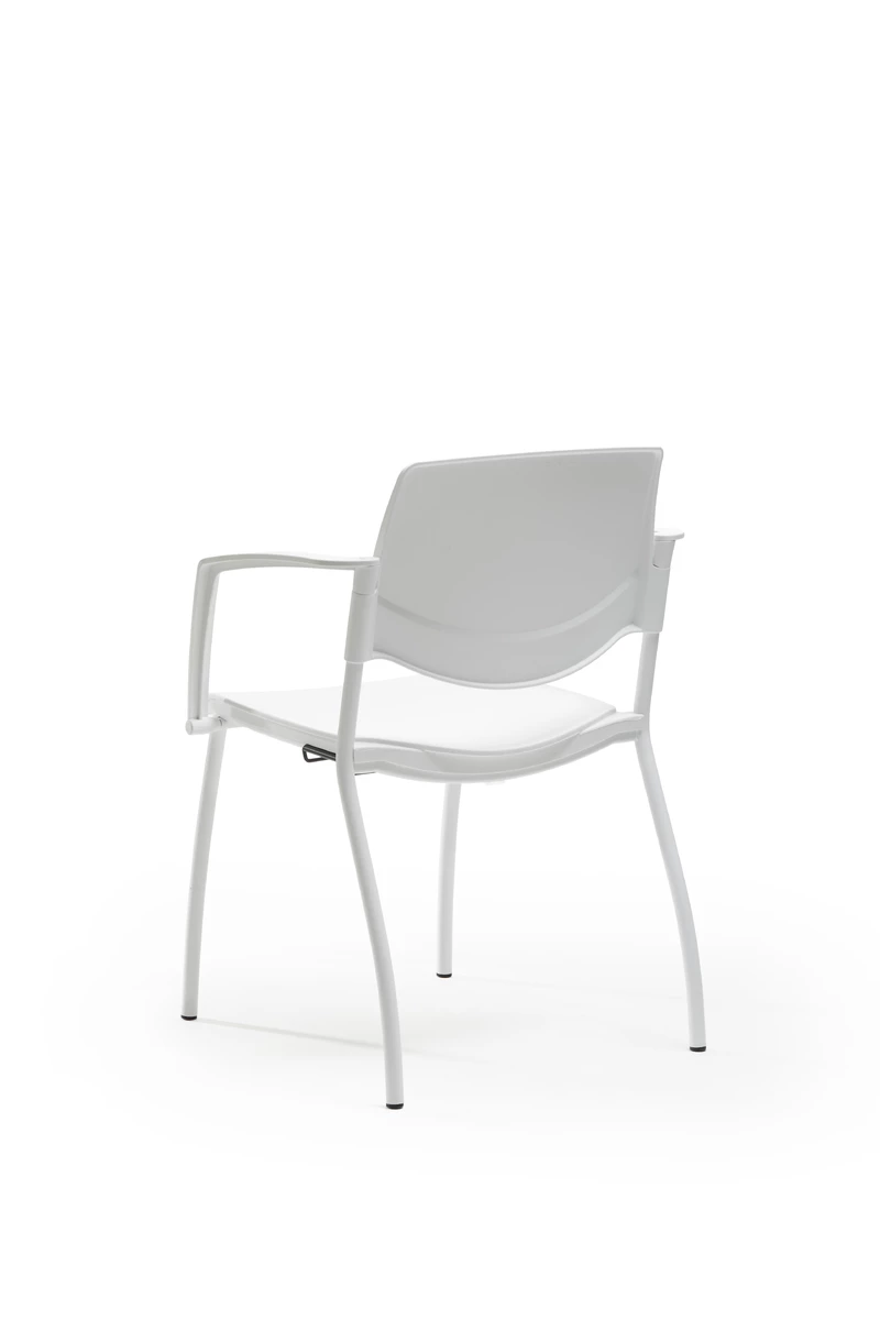 Lot de 2 si&egrave;ges de r&eacute;union Malte en polypropyl&egrave;ne