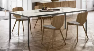 Table de réunion avec plateau en grès porcelaine SIX