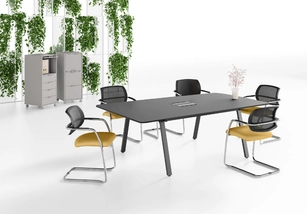 Table de réunion avec top access et goulotte Kika